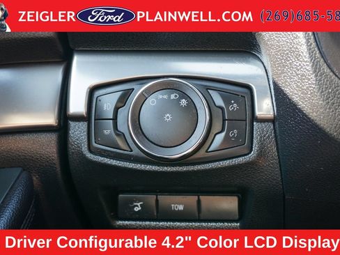 Used 2018 Ford Explorer XLT w/ Equipment Group 202A AWD/4WD image 33