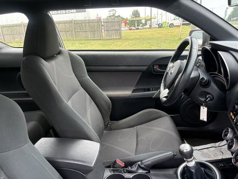 Used 2013 Scion tC FWD image 12