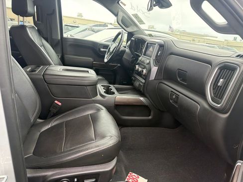 Used 2019 GMC Sierra 1500 SLT w/ SLT Premium Plus Package AWD/4WD image 5