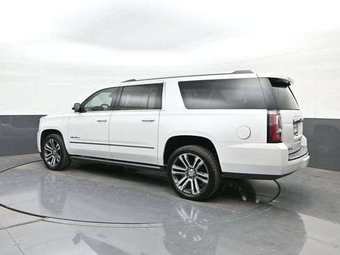 Used 2019 GMC Yukon XL Denali w/ Denali Ultimate Package AWD/4WD image 5