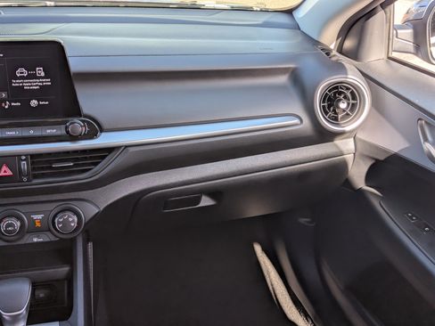 Certified 2024 Kia Forte LXS w/ LXS Technology Package image 15