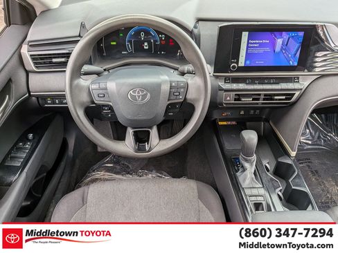 Certified 2025 Toyota Camry LE FWD image 31