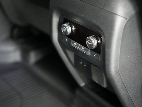 Used 2024 GMC Acadia Denali image 26