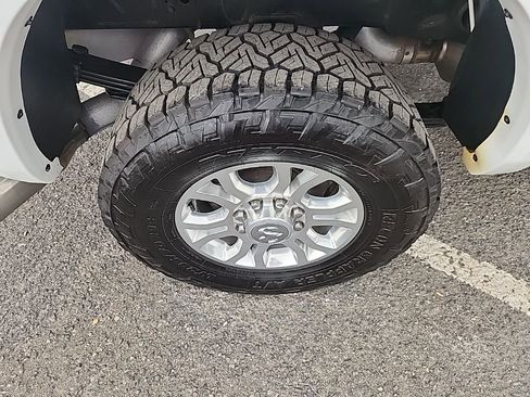 Used 2018 RAM 3500 Laramie w/ Protection Group image 12