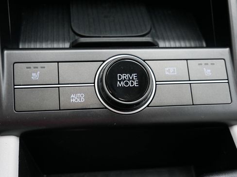 Certified 2024 Hyundai Kona SEL w/ Convenience Package FWD image 25