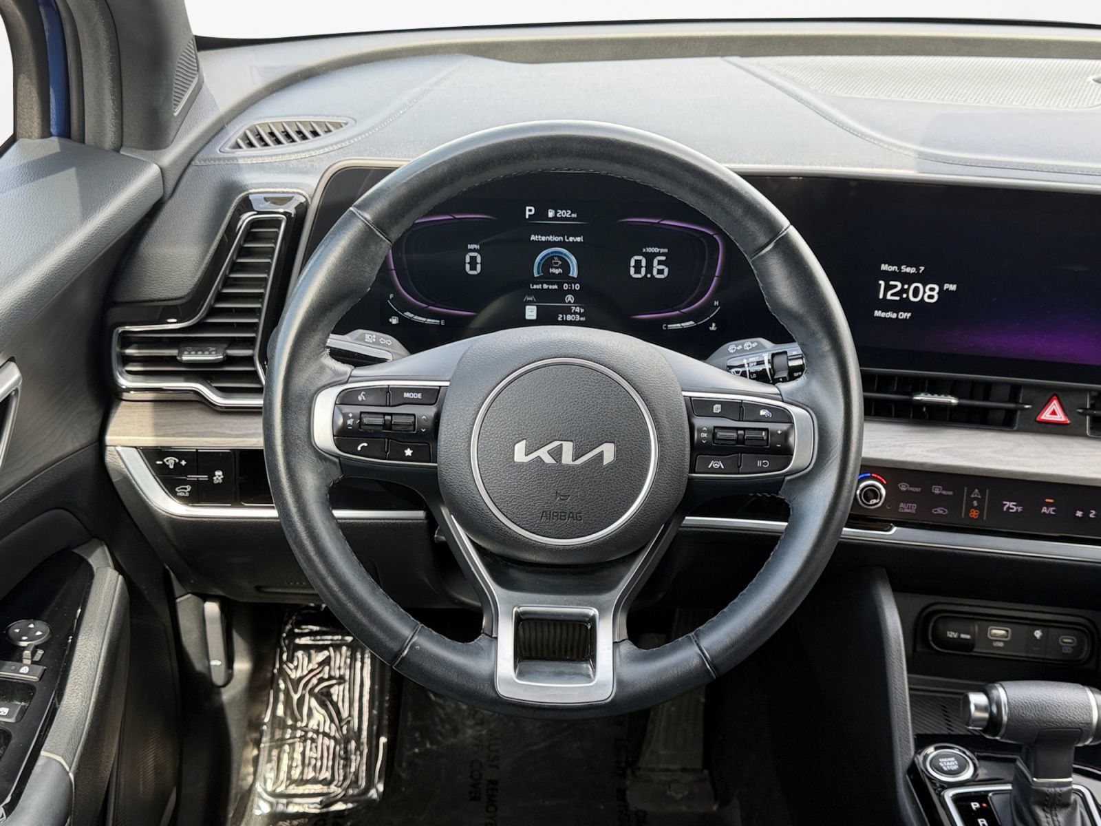 Used 2023 Kia Sportage X-Line w/ X-Line Premium Package AWD/4WD image 17