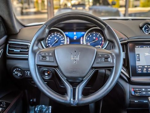 Used 2019 Maserati Ghibli S image 29