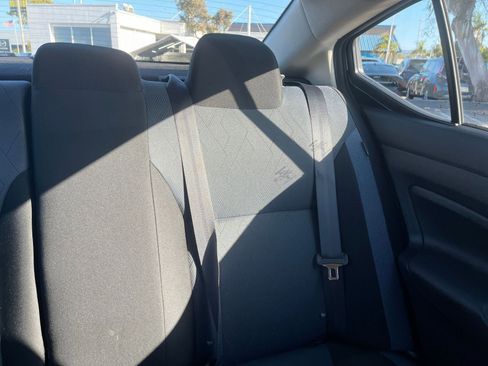 Used 2025 Nissan Versa SV FWD image 37