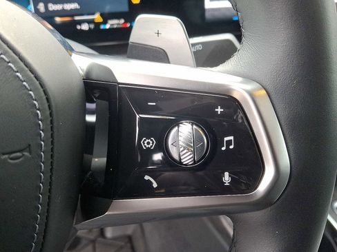 Used 2023 BMW 740i w/ Parking Assistance Package image 23