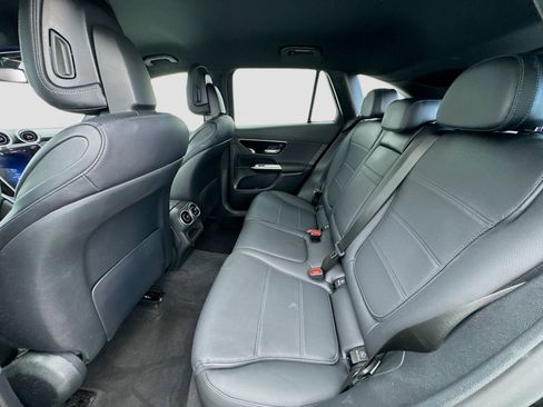 Used 2024 Mercedes-Benz GLC 300 GLC 300 w/ Winter Package image 15