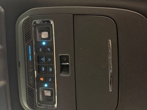 Used 2022 Ford F150 Platinum AWD/4WD image 22