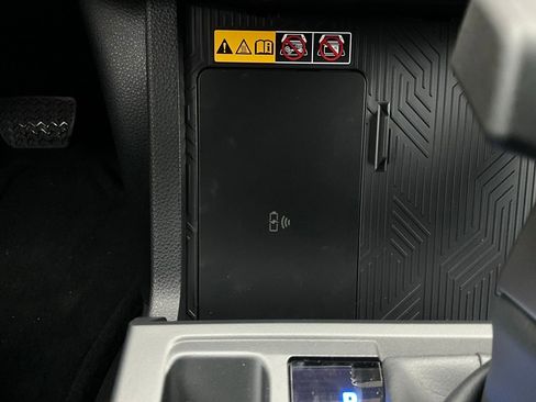 New 2025 Toyota 4Runner 4WD image 31