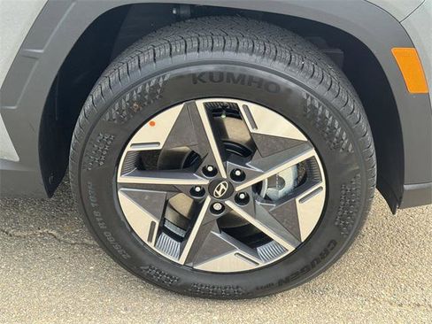 New 2025 Hyundai Tucson SEL image 12
