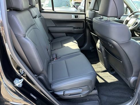 Used 2026 Hyundai Santa Fe SEL FWD image 17