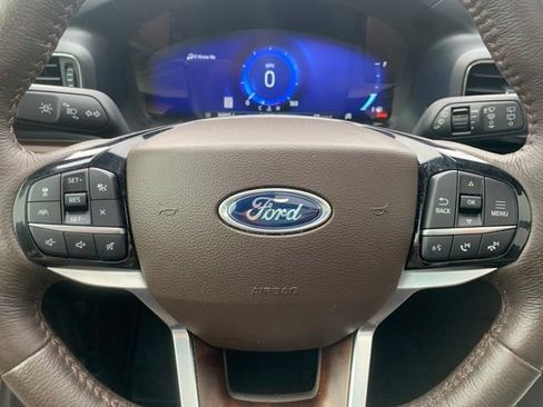 Used 2024 Ford Explorer King Ranch w/ Technology Package AWD/4WD image 21
