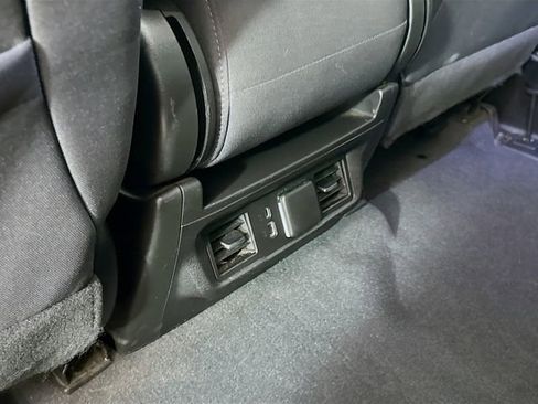 Used 2024 Chevrolet Silverado 3500 LT w/ Convenience Package image 28