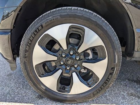 Used 2025 Ford F150 Lightning Platinum image 10