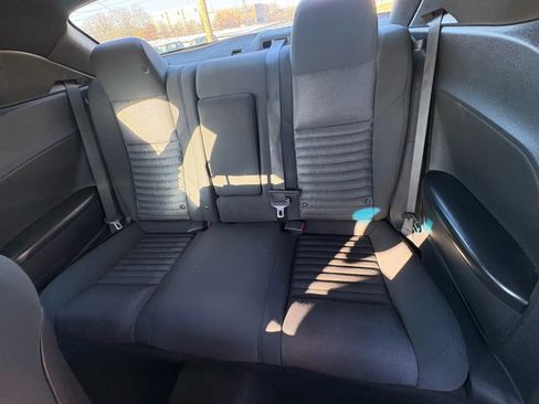 Used 2012 Dodge Challenger SXT image 11