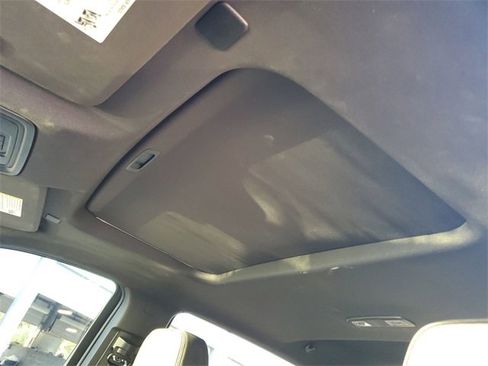 Used 2022 Chevrolet Silverado 1500 High Country w/ High Country Premium Package image 22