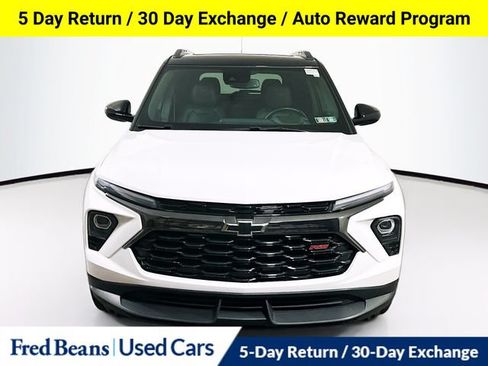 Used 2024 Chevrolet TrailBlazer RS w/ Convenience Package AWD/4WD image 3