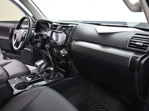 Used 2019 Toyota 4Runner TRD Off-Road Premium AWD/4WD image 16