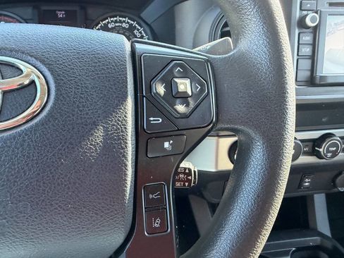 Used 2019 Toyota Tacoma SR AWD/4WD image 14