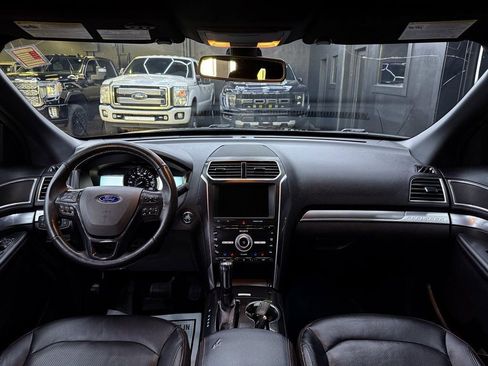 Used 2018 Ford Explorer Sport w/ Equipment Group 401A image 21