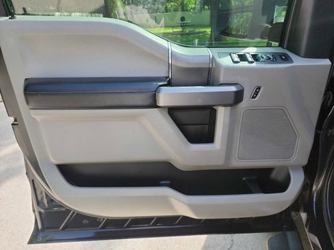 Used 2020 Ford F350 XLT w/ XLT Premium Package image 16