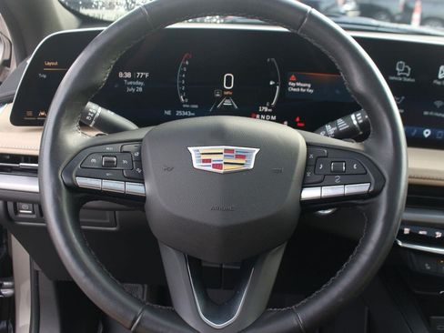 Used 2024 Cadillac XT4 Premium Luxury FWD image 18
