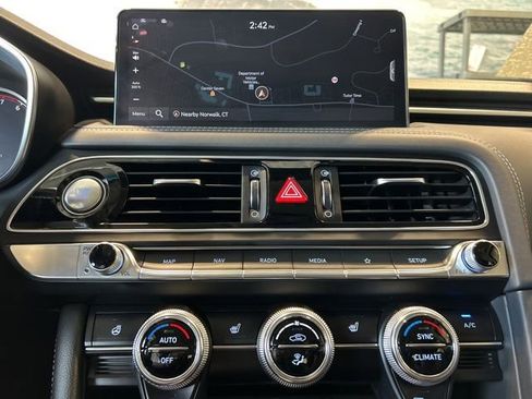 Used 2023 Genesis G70 2.0T AWD/4WD image 90