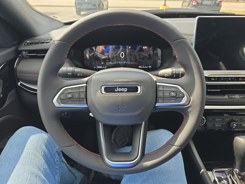 New 2025 Jeep Compass Trailhawk w/ Trailhawk Elite Group image 21