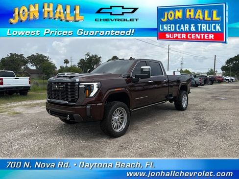 Used 2024 GMC Sierra 3500 Denali Ultimate AWD/4WD image 2