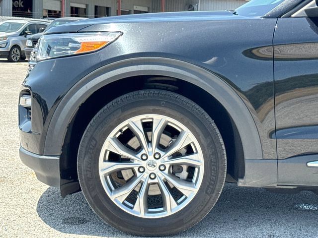 Certified 2024 Ford Explorer Limited AWD/4WD image 10