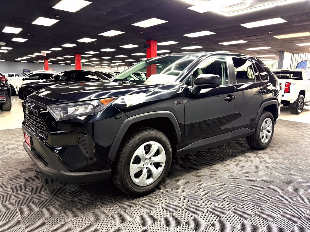 Used 2022 Toyota RAV4 LE FWD image 8