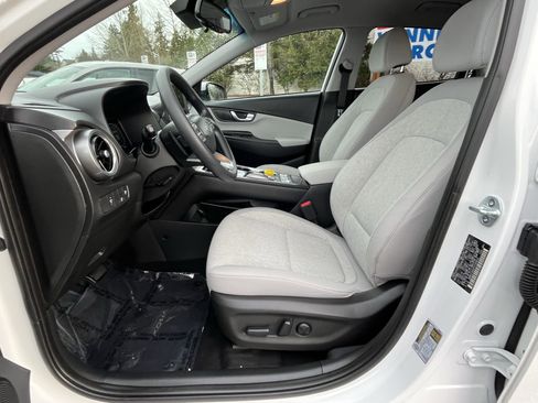 Certified 2023 Hyundai Kona SE image 10