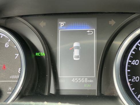 Certified 2020 Toyota Camry SE w/ Convenience Package FWD image 8