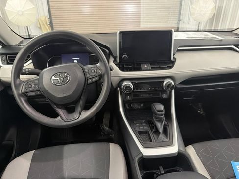 Used 2024 Toyota RAV4 XLE w/ Convenience Package FWD image 17