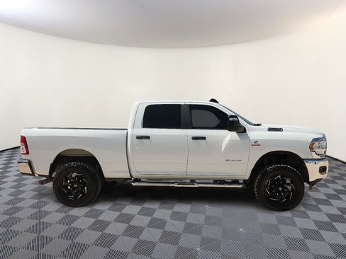 Used 2024 RAM 2500 Big Horn w/ Off Road Package AWD/4WD image 5