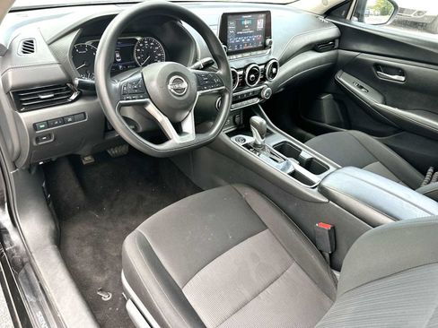 Used 2025 Nissan Sentra SV FWD image 18