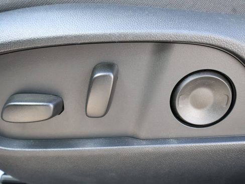 New 2026 GMC Terrain AT4 w/ LPO, Black Badging Package AWD/4WD image 13