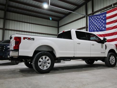 Used 2019 Ford F350 Lariat w/ Lariat Ultimate Package AWD/4WD image 12