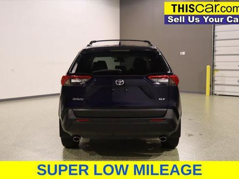 Used 2019 Toyota RAV4 XLE Premium FWD image 7