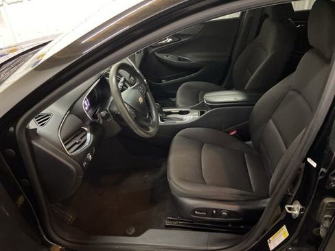 Used 2020 Chevrolet Malibu LT image 21