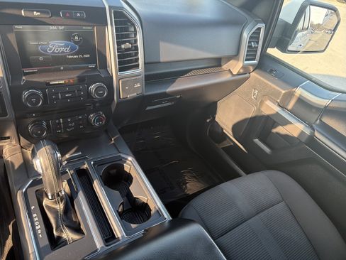 Used 2015 Ford F150 XLT w/ Equipment Group 302A Luxury image 22