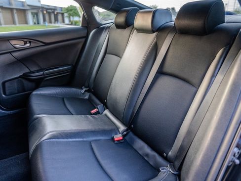 Used 2019 Honda Civic Sport image 27