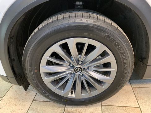Used 2024 MAZDA CX-90 3.3 Turbo w/ Preferred Plus AWD/4WD image 16