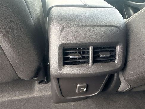 Certified 2024 GMC Terrain SLE w/ Driver Convenience Package FWD image 21