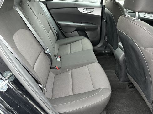 Certified 2023 Kia Forte LXS FWD image 18