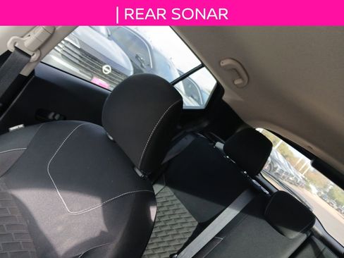 Used 2021 Nissan Kicks S image 16