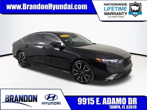 Used 2023 Honda Accord Touring image 1